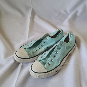 Coverse Allstars Low Top Women's Size 10 Men's Size 8 Teal